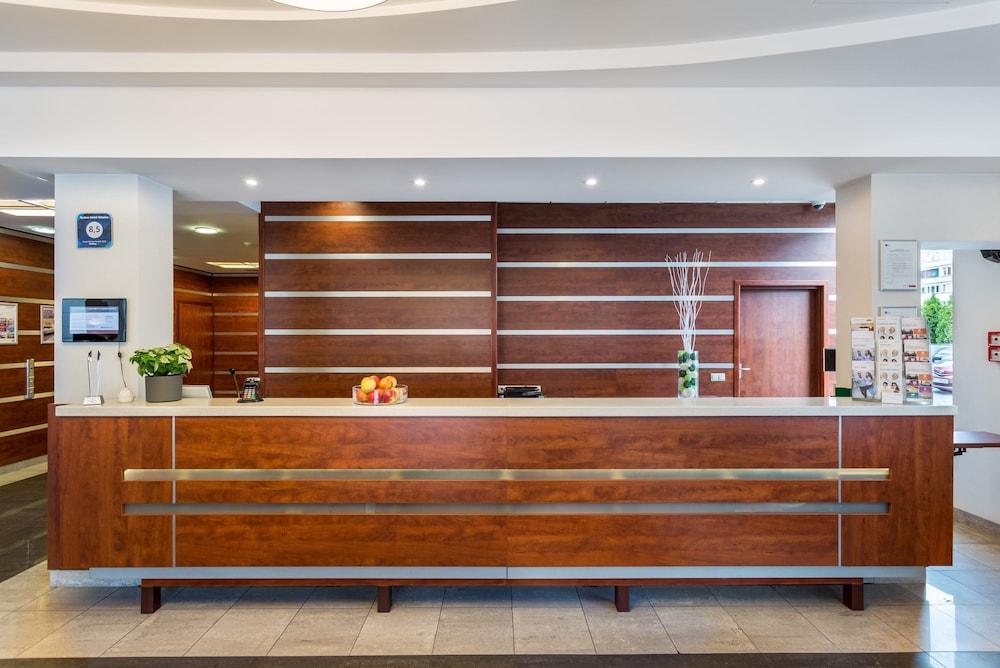 Qubus Hotel Gliwice Exteriör bild