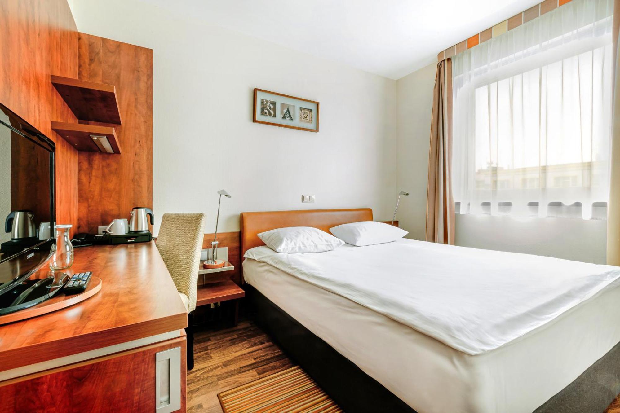 Qubus Hotel Gliwice Exteriör bild