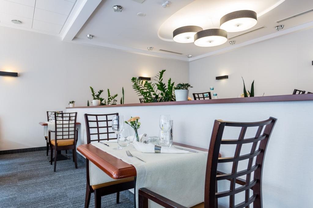 Qubus Hotel Gliwice Exteriör bild