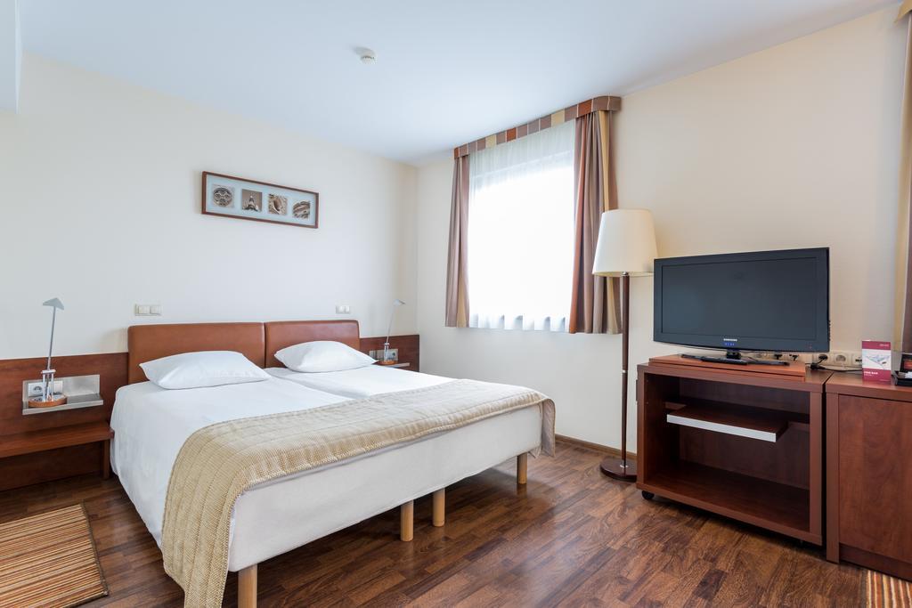 Qubus Hotel Gliwice Exteriör bild