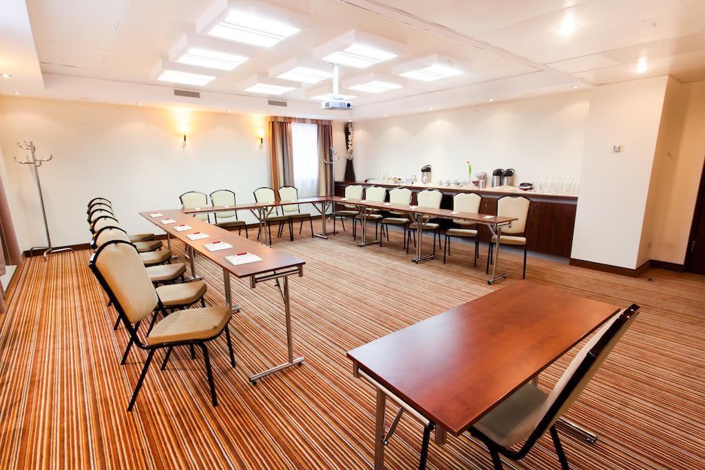 Qubus Hotel Gliwice Exteriör bild