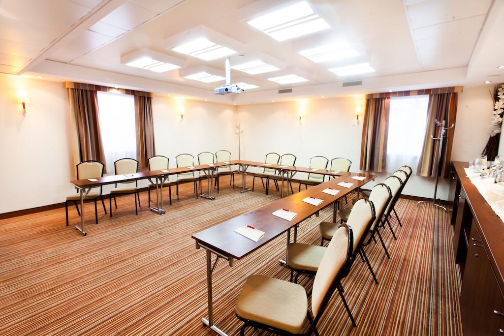 Qubus Hotel Gliwice Exteriör bild