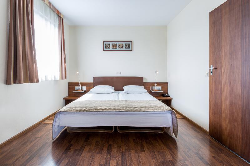 Qubus Hotel Gliwice Exteriör bild